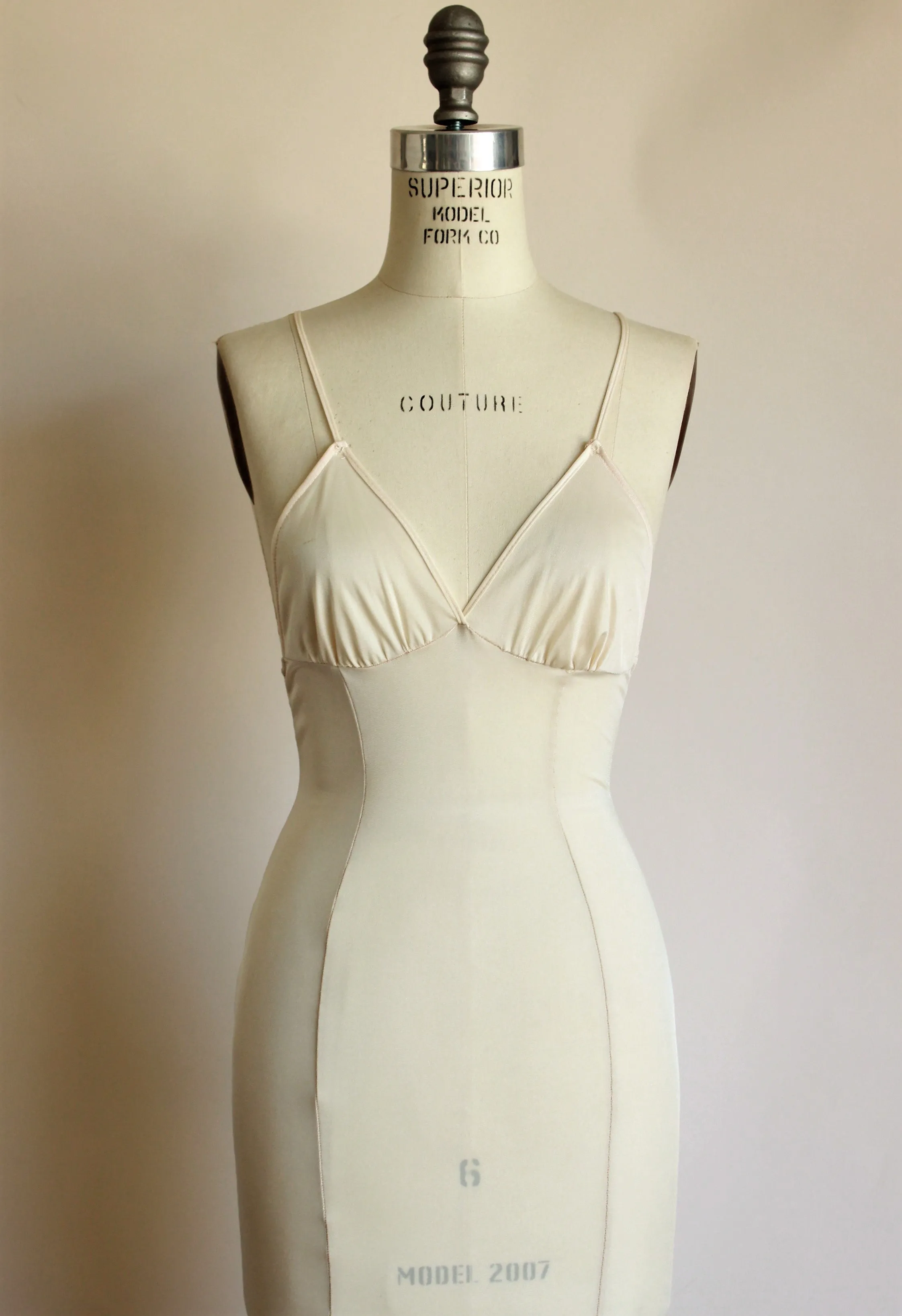 Vintage 1980s Fredericks of Hollywood Ivory Slip