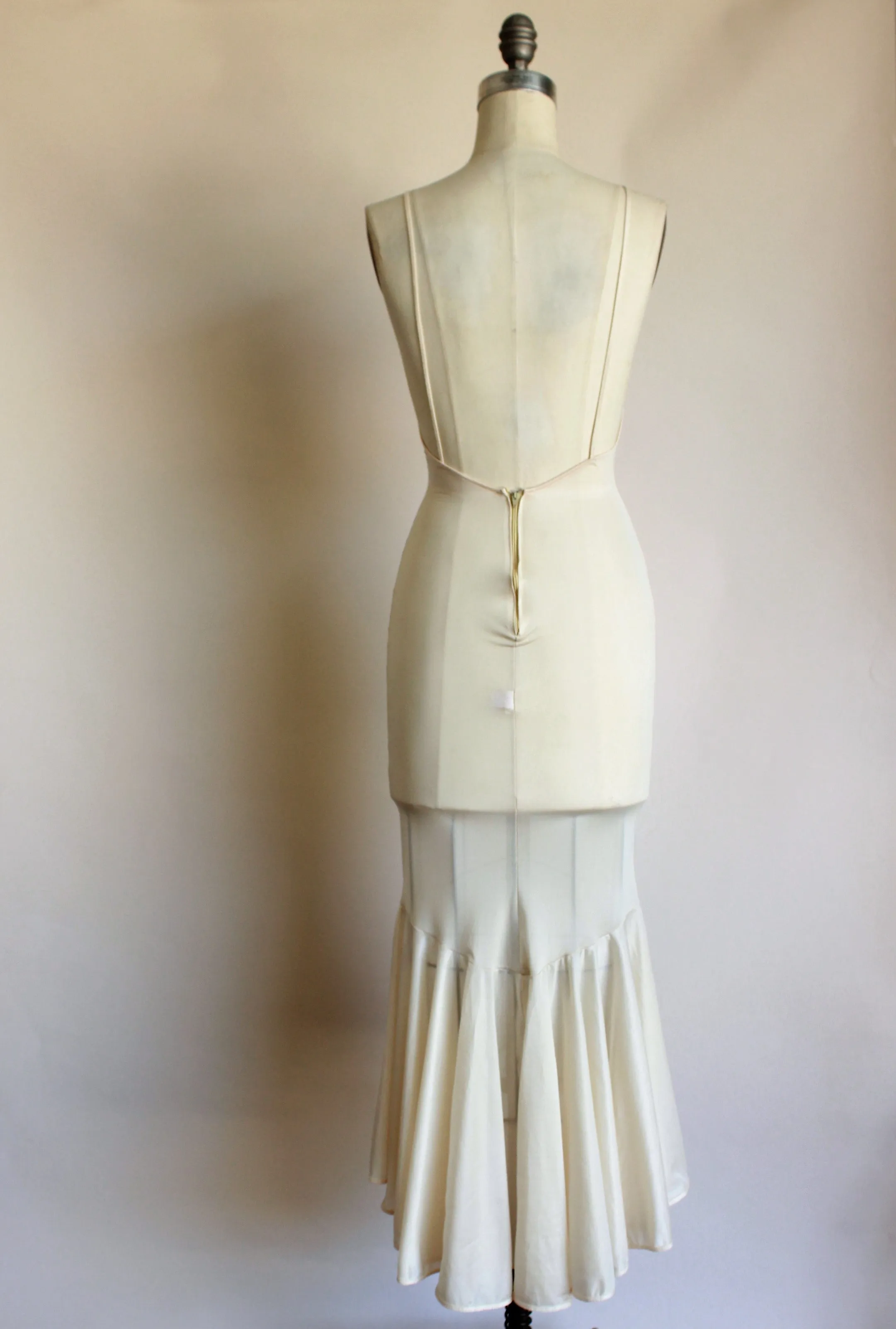 Vintage 1980s Fredericks of Hollywood Ivory Slip